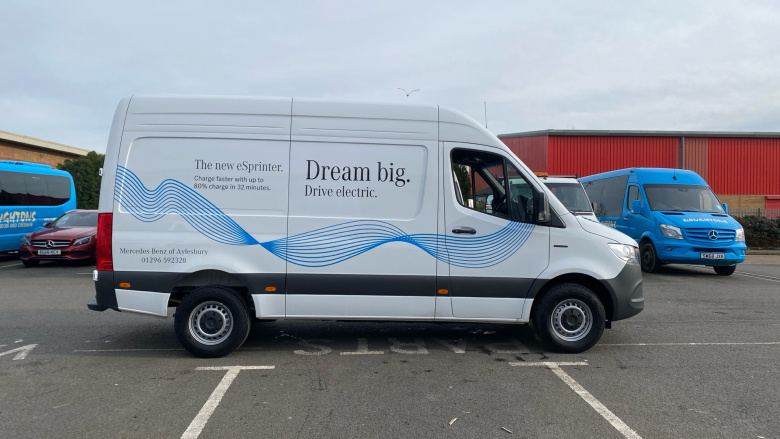 Mercedes-Benz Sprinter E314 L2 Electric Rwd 100kW 81kWh Pro Van Auto